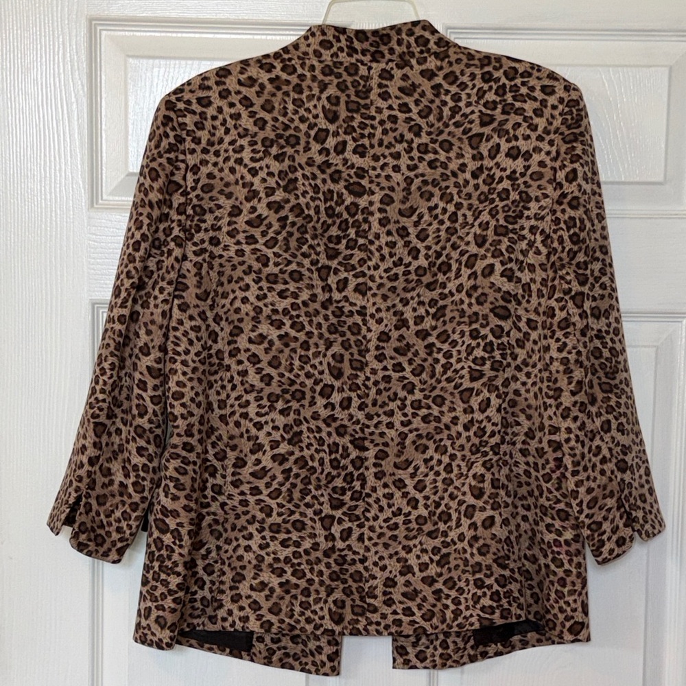 Kim Rogers Leopard Print Women's Suit Jacket- like new! - Picture 6 of 8